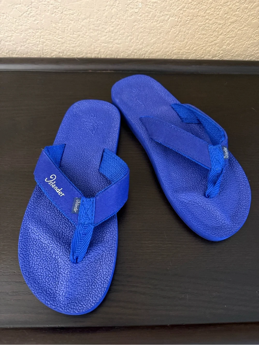 NEW Islander Elite Series Flip Flops Blue Size 10 Men Women Beach Sandals